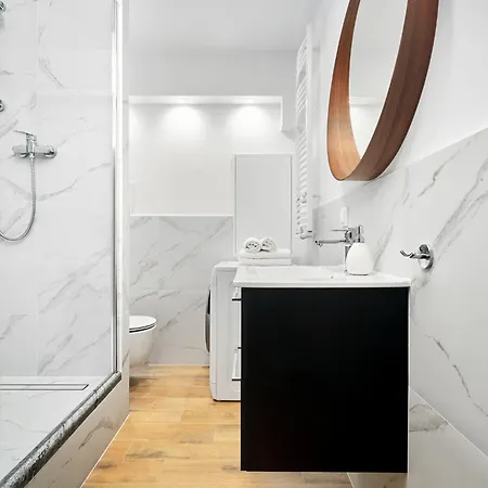 شقة Partyzantow 12