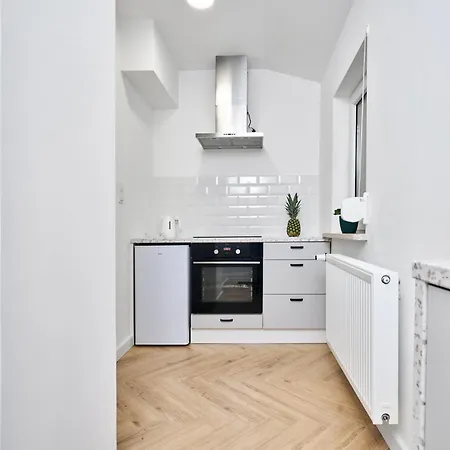 Partyzantow 12 Apartment