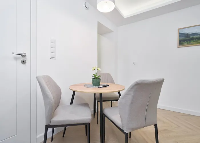 Apartment Partyzantow 12